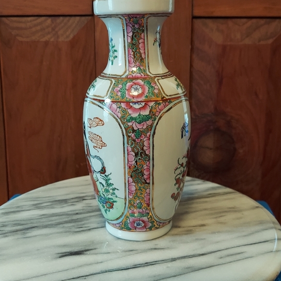 Hand Painted Vase - Picture 6 of 10